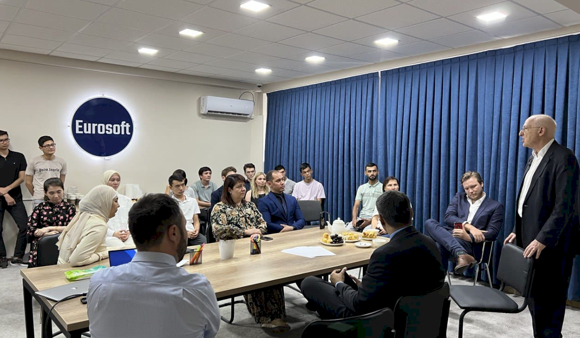 Buyuk Britaniya Lordlar palatasi a'zosi bilan uchrashuv